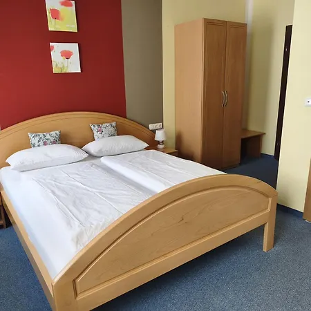 Hotel Garni Post 3*