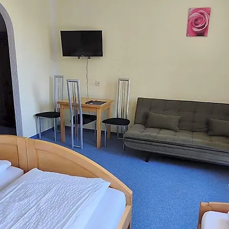Hotel Garni Post 3*