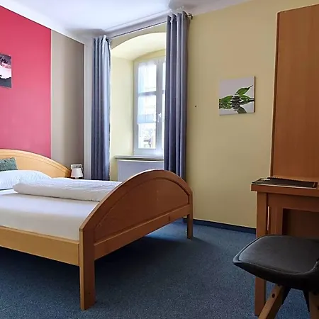 Hotel Garni Post 3*