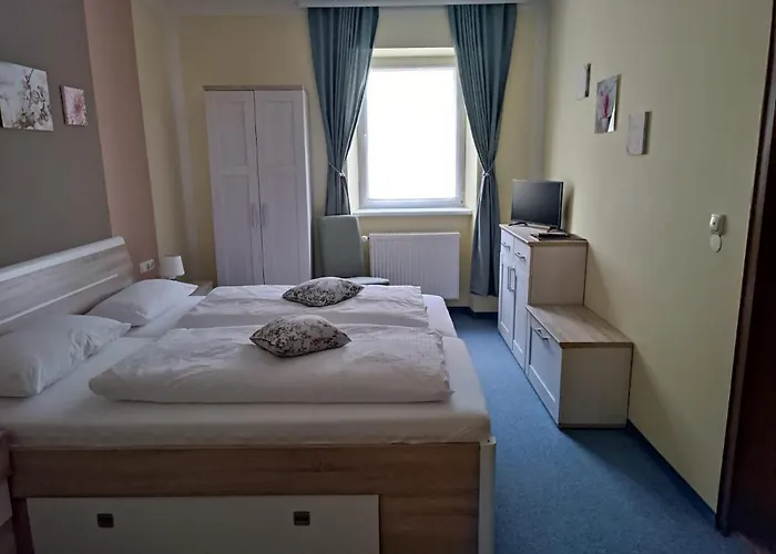 Hotel Garni Post 3*